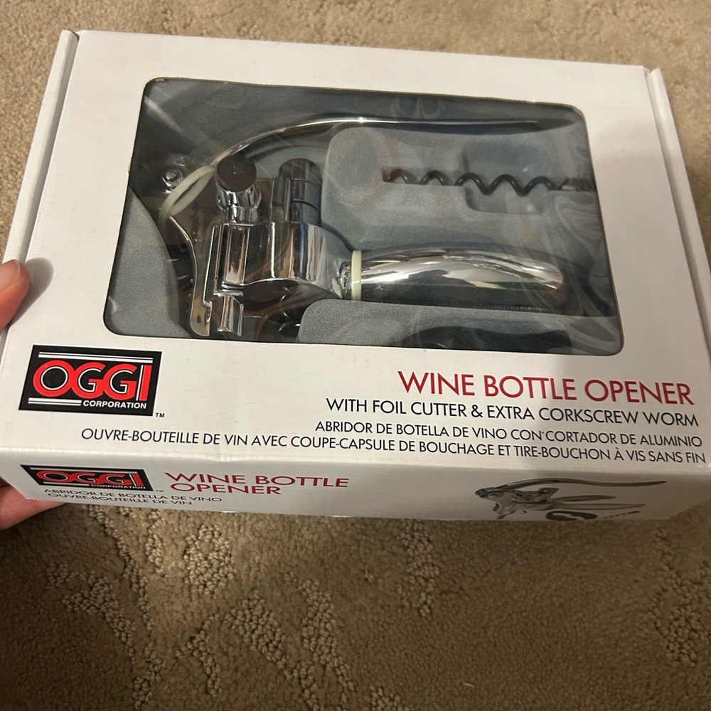 New in box OGGI rabbit wine bottle opener